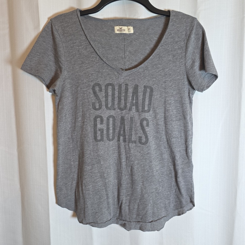 Hollister "Squad Goals" Shirt‎ Women's Size XS Short Sleeve Cotton Blend Gray